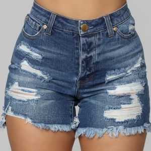 Fashion Nova Bermuda shorts